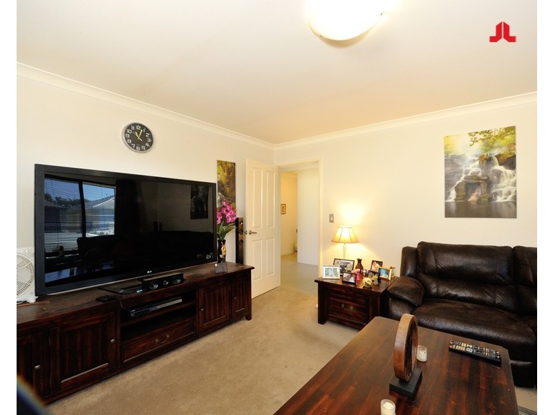 23 Hayeswater Circuit, Waikiki WA 6169