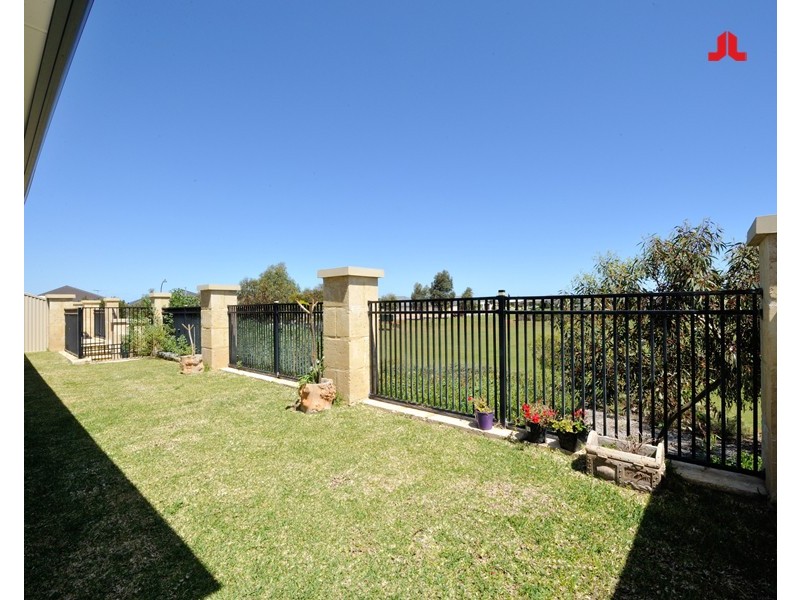 23 Hayeswater Circuit, Waikiki WA 6169