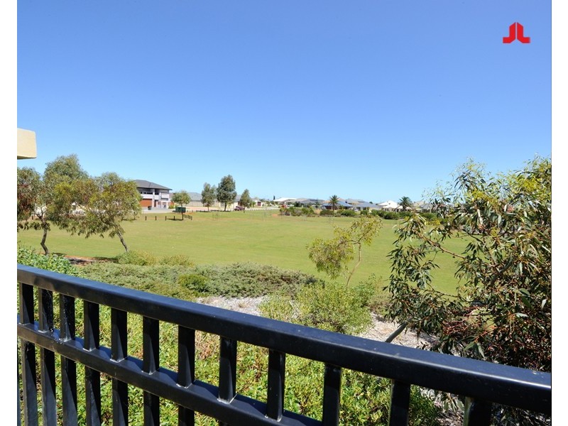 23 Hayeswater Circuit, Waikiki WA 6169