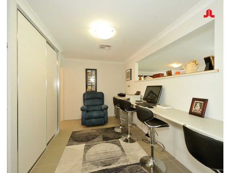 23 Hayeswater Circuit, Waikiki WA 6169