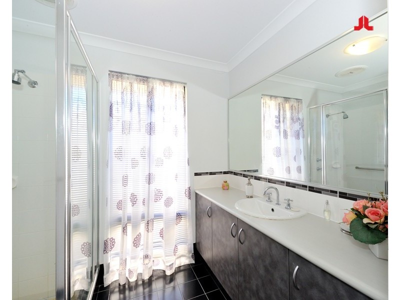 23 Hayeswater Circuit, Waikiki WA 6169