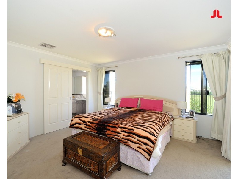 23 Hayeswater Circuit, Waikiki WA 6169