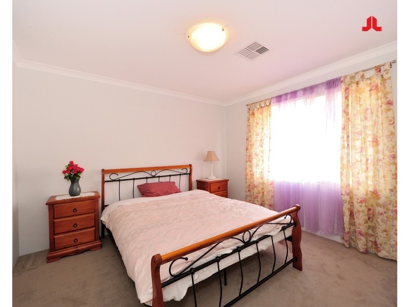 23 Hayeswater Circuit, Waikiki WA 6169