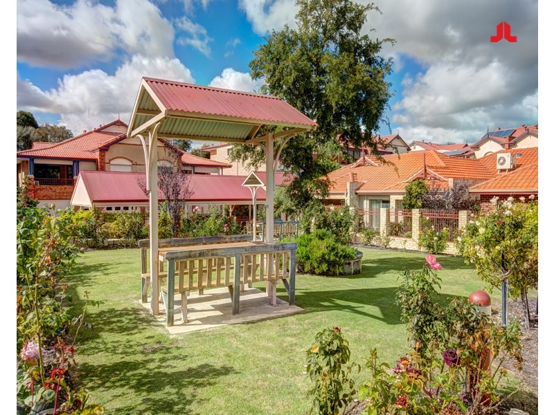 Apartment 16 / 50 Woodlake Retreat, Kingsley WA 6026