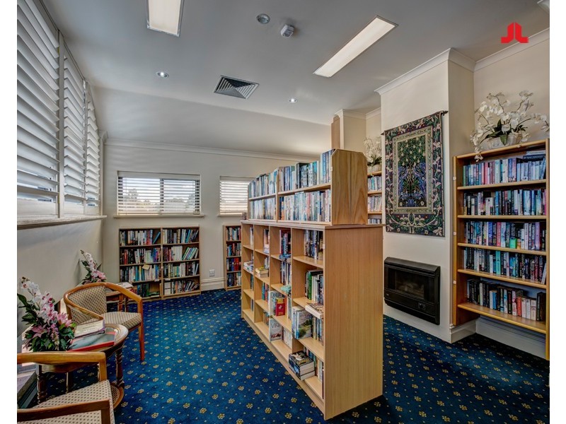 Apartment 16 / 50 Woodlake Retreat, Kingsley WA 6026