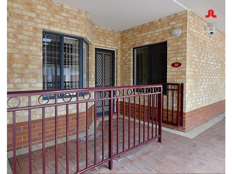 Apartment 16 / 50 Woodlake Retreat, Kingsley WA 6026