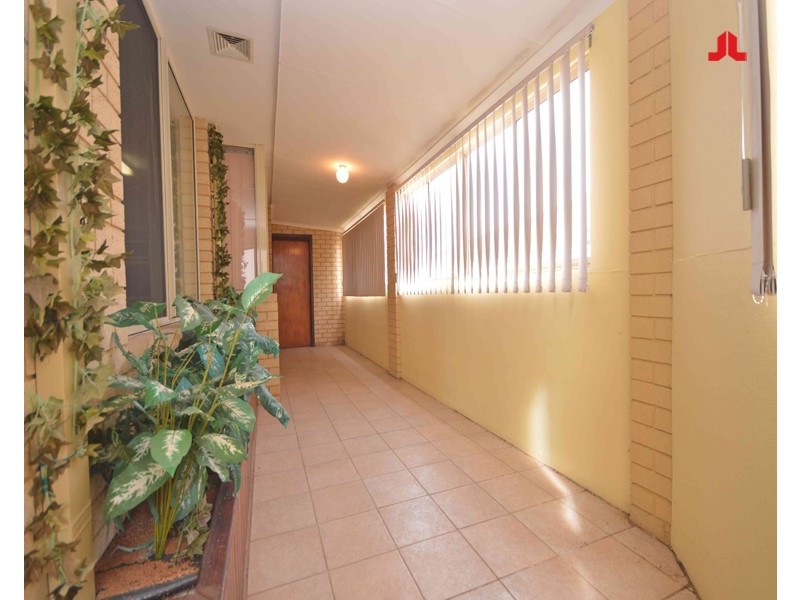 656 Safety Bay Road, Waikiki WA 6169