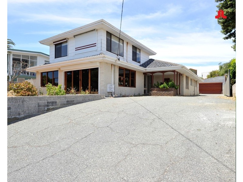 15 Shelton Street, Waikiki WA 6169