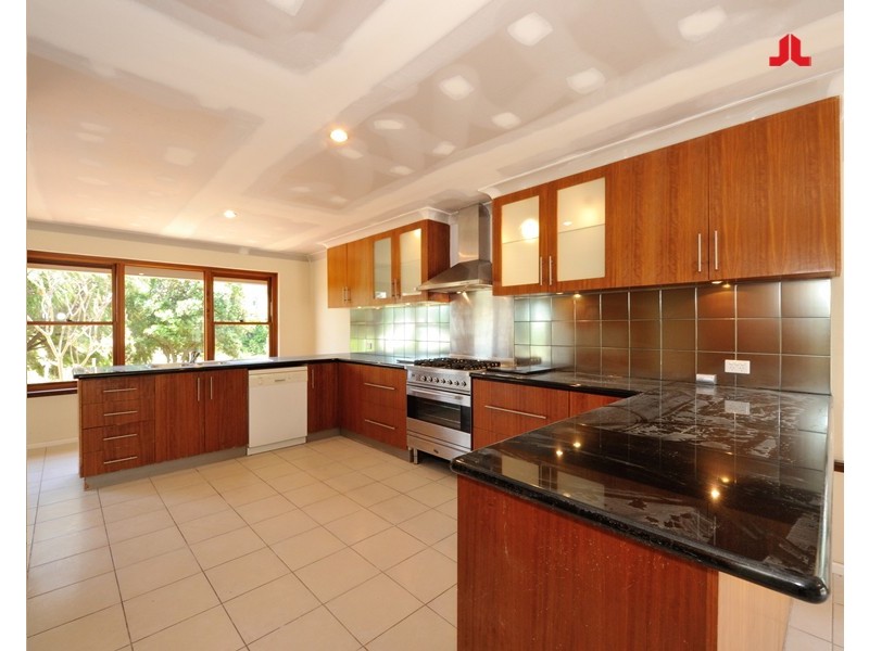 15 Shelton Street, Waikiki WA 6169