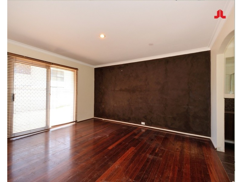 15 Shelton Street, Waikiki WA 6169