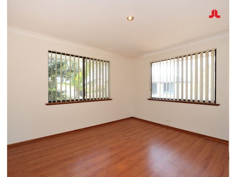 15 Shelton Street, Waikiki WA 6169