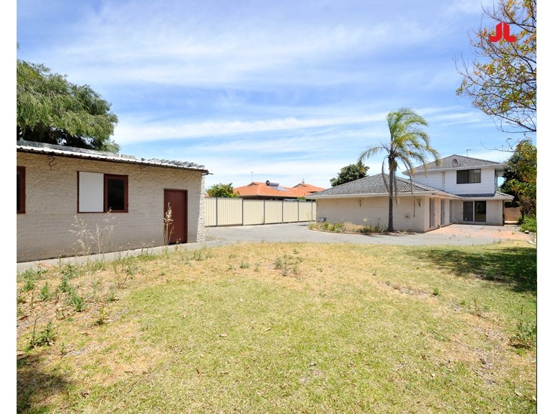 15 Shelton Street, Waikiki WA 6169