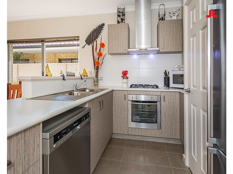 3/27 Lonsdale Crescent, Waikiki WA 6169