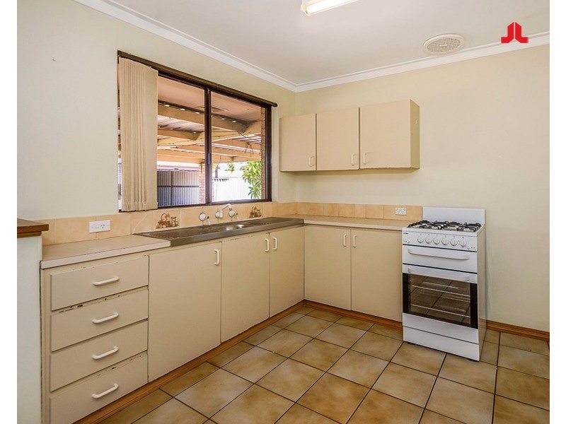 12 Barnes Street, Rockingham WA 6168