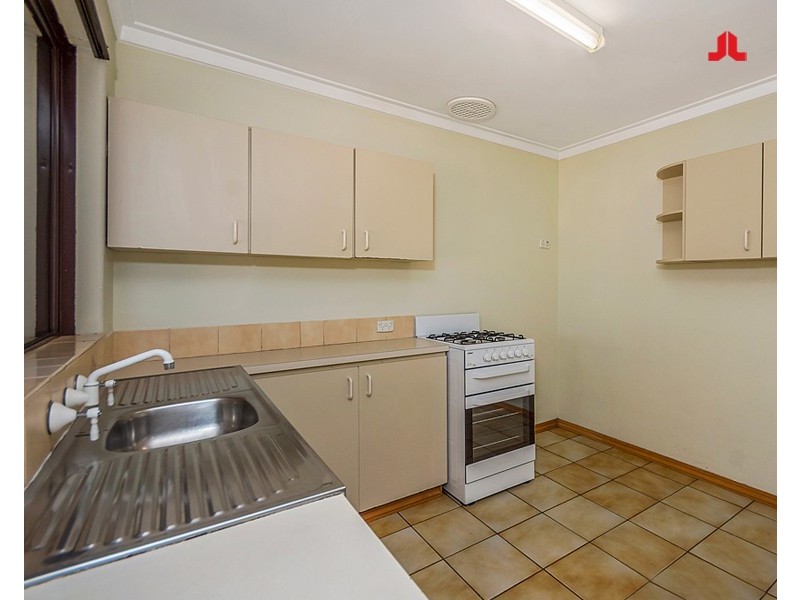 12 Barnes Street, Rockingham WA 6168