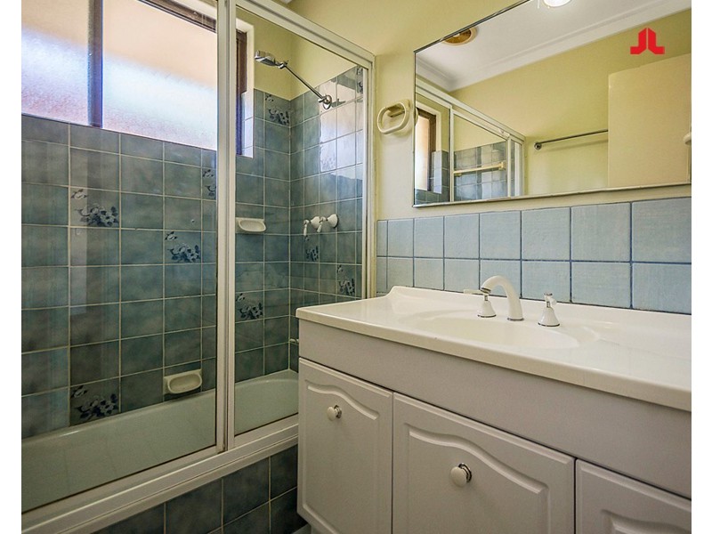 12 Barnes Street, Rockingham WA 6168