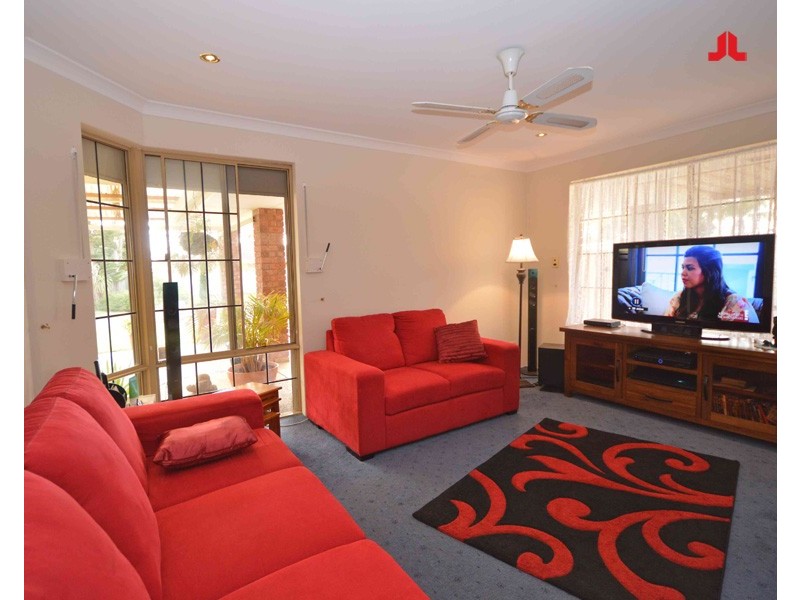 5 Tweed Close, Warnbro WA 6169