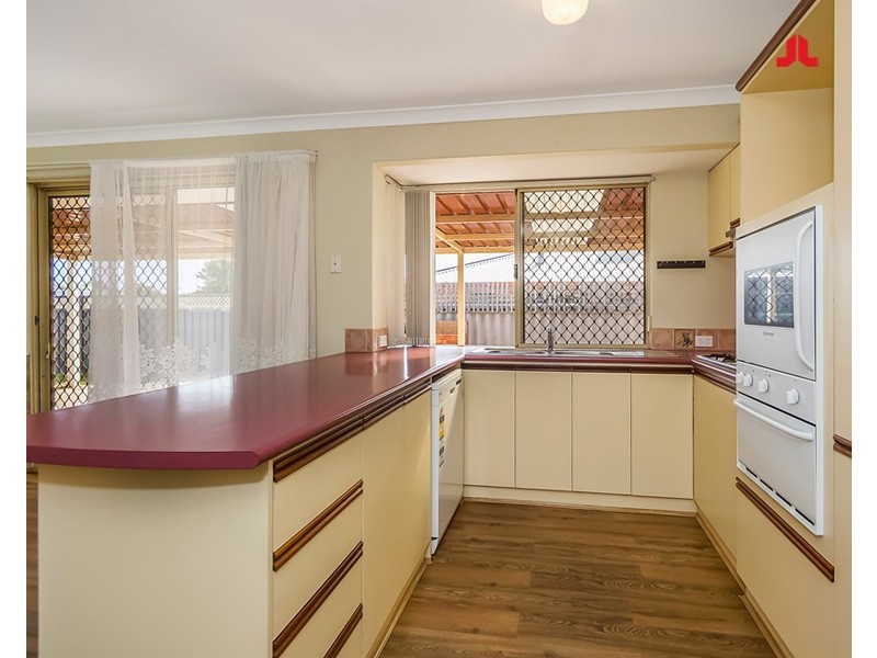 4 Grenadier Court, Warnbro WA 6169