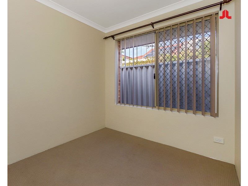 4 Grenadier Court, Warnbro WA 6169