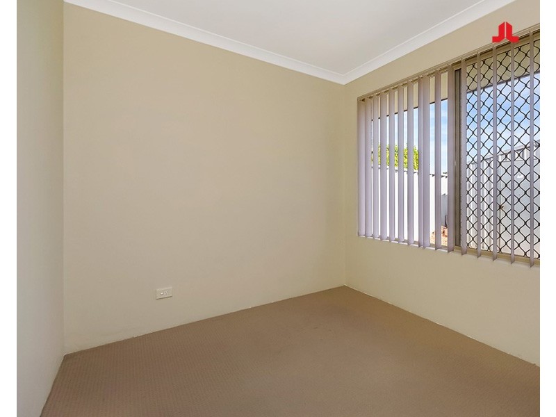 4 Grenadier Court, Warnbro WA 6169