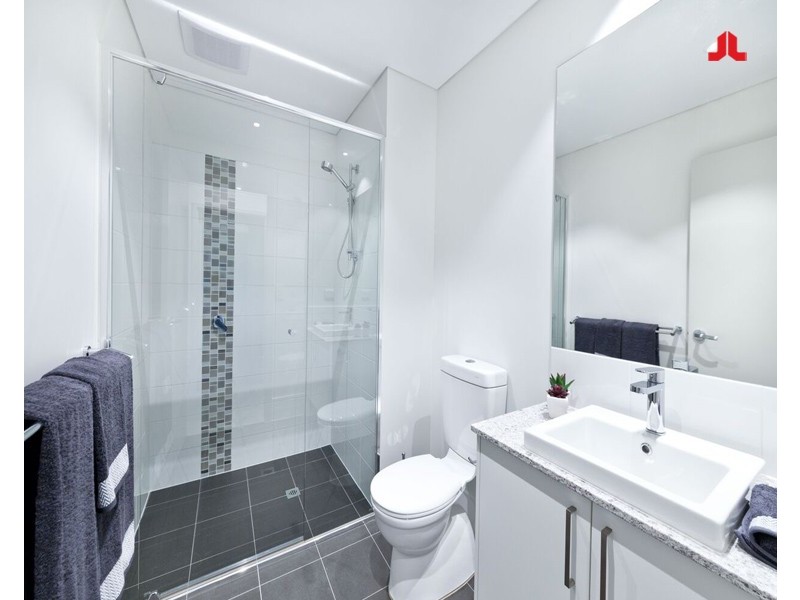 Unit 60/95 Chalgrove Avenue, Rockingham WA 6168