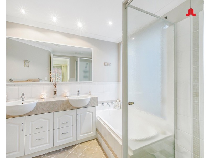 12 Swallow Grove, Waikiki WA 6169