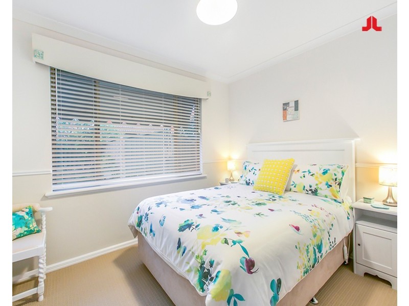 12 Swallow Grove, Waikiki WA 6169