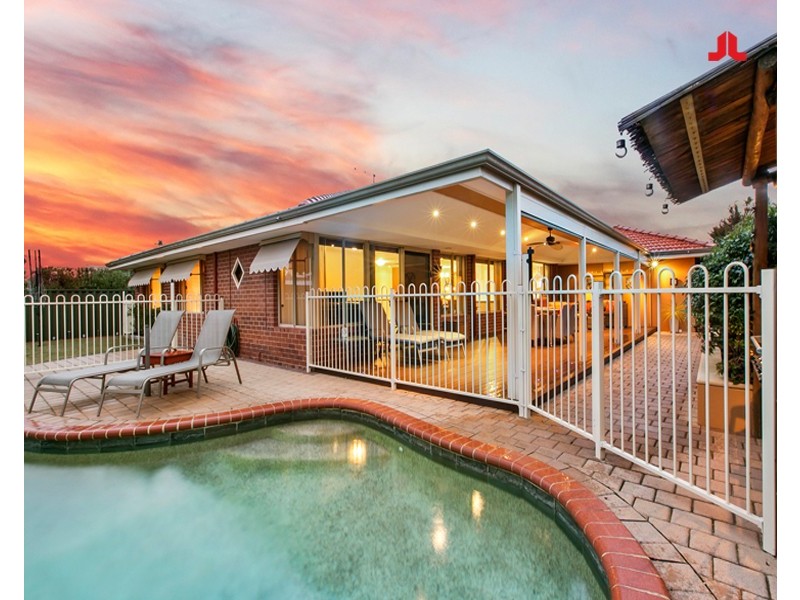 12 Swallow Grove, Waikiki WA 6169