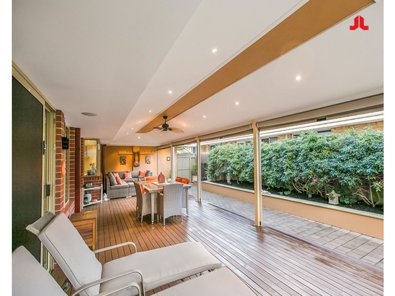 12 Swallow Grove, Waikiki WA 6169