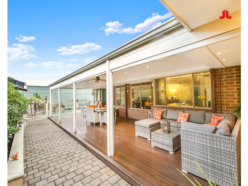 12 Swallow Grove, Waikiki WA 6169