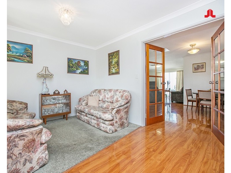 11 Vanilla Bend, Byford WA 6122