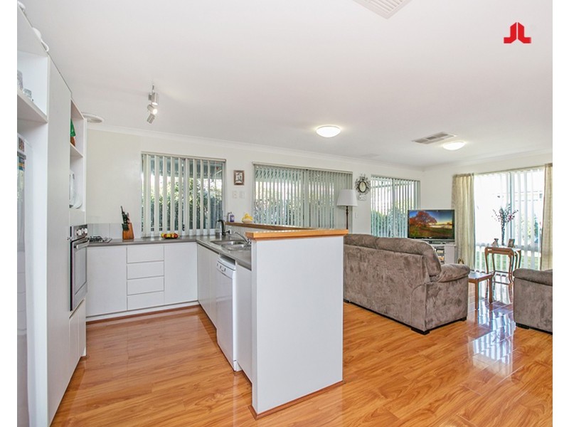 11 Vanilla Bend, Byford WA 6122