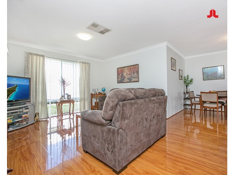 11 Vanilla Bend, Byford WA 6122