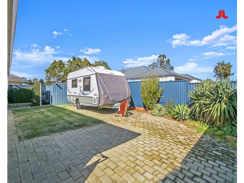 11 Vanilla Bend, Byford WA 6122