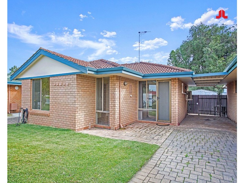 2/17 Casilda Place, Cooloongup WA 6168