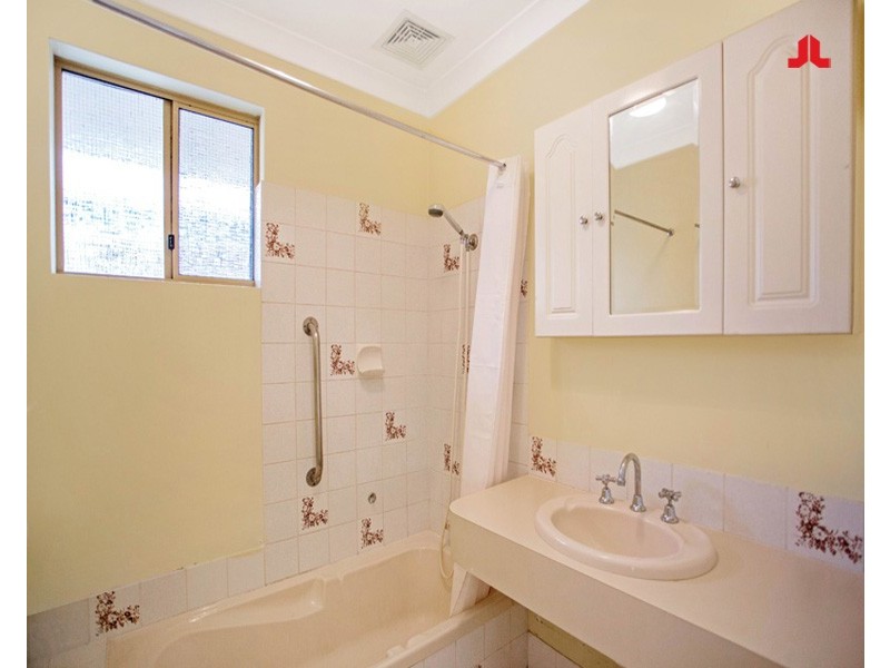 2/17 Casilda Place, Cooloongup WA 6168