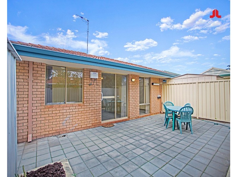 2/17 Casilda Place, Cooloongup WA 6168