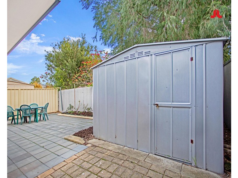 2/17 Casilda Place, Cooloongup WA 6168