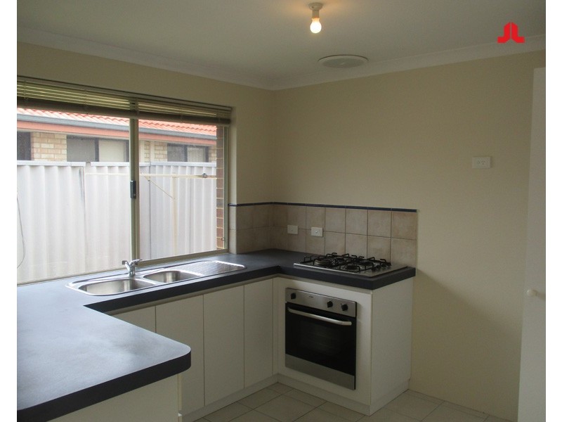 9/55 Moreton Crescent, Warnbro WA 6169