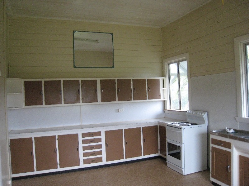 Wolvi QLD 4570