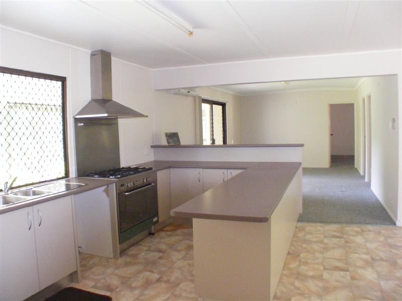 90 Rocky Ridge Road, Veteran QLD 4570