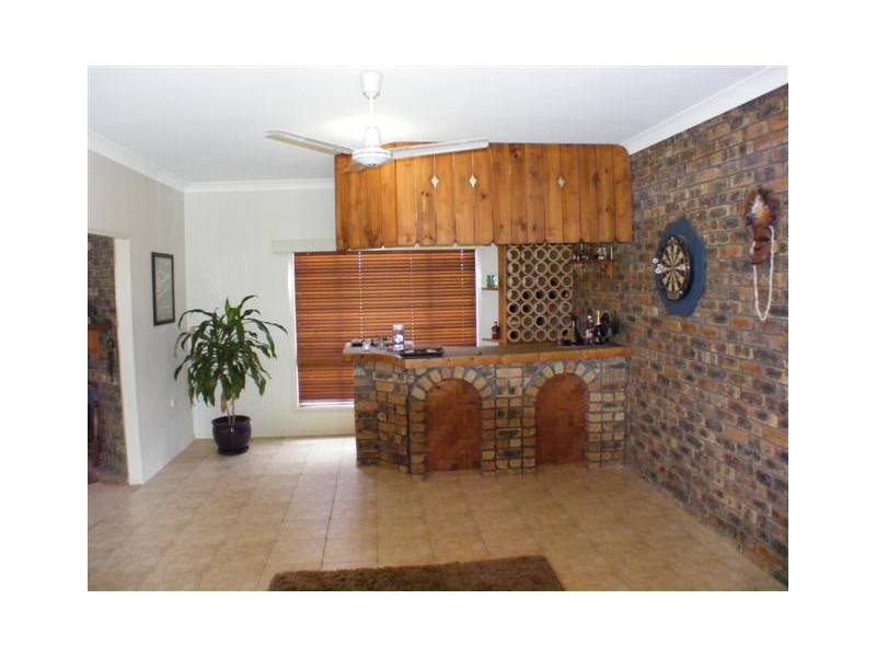 Goomboorian QLD 4570