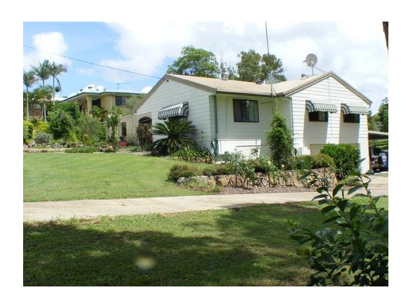 4 Luckona Crt, Southside QLD 4570