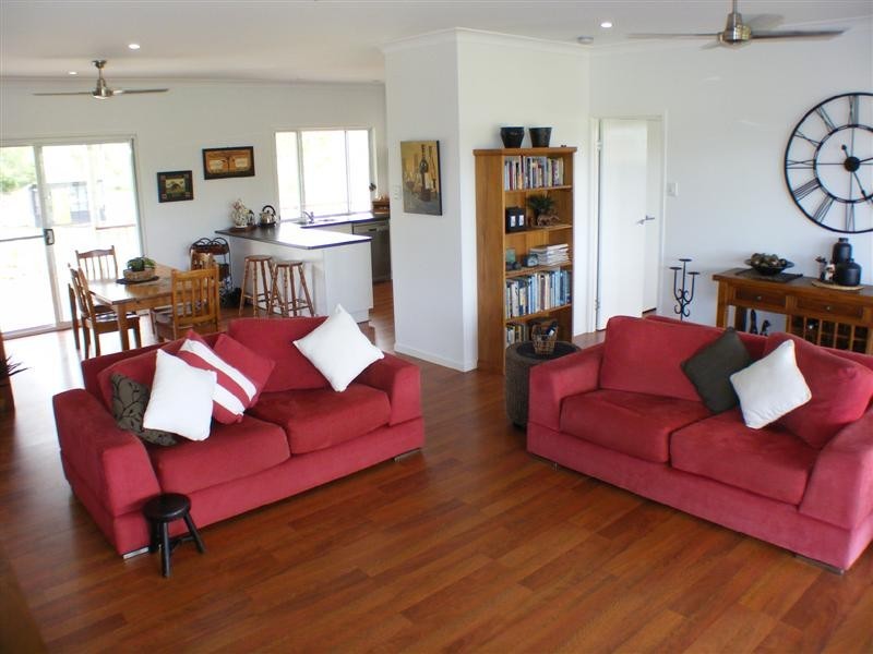 123 Settlement Road, Curra QLD 4570