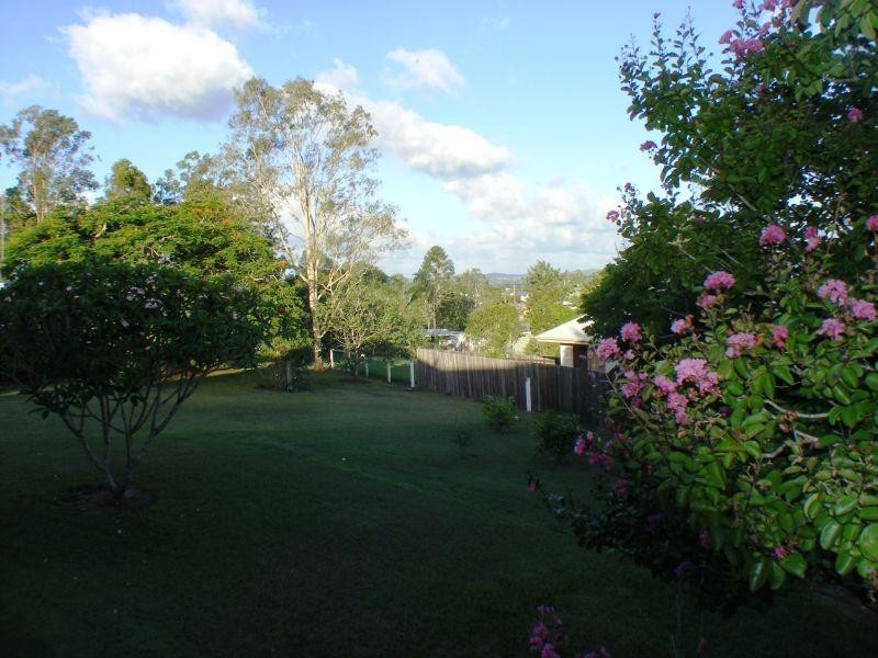 77 Sorensen Rd, Southside QLD 4570