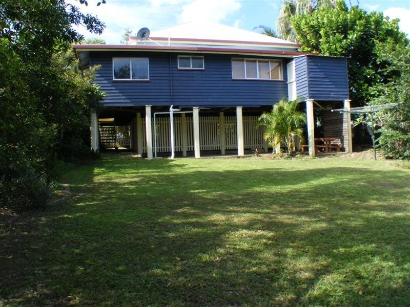 37 Hilton Rd, Gympie QLD 4570
