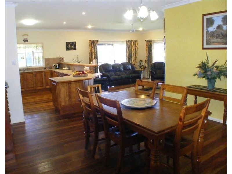 123 Old Veteran Road, Veteran QLD 4570