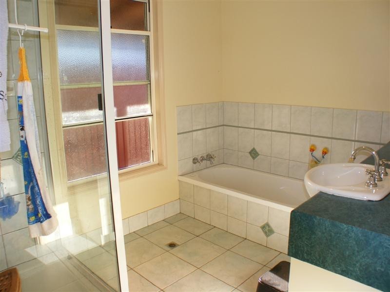 123 Old Veteran Road, Veteran QLD 4570