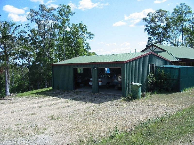 Canina QLD 4570