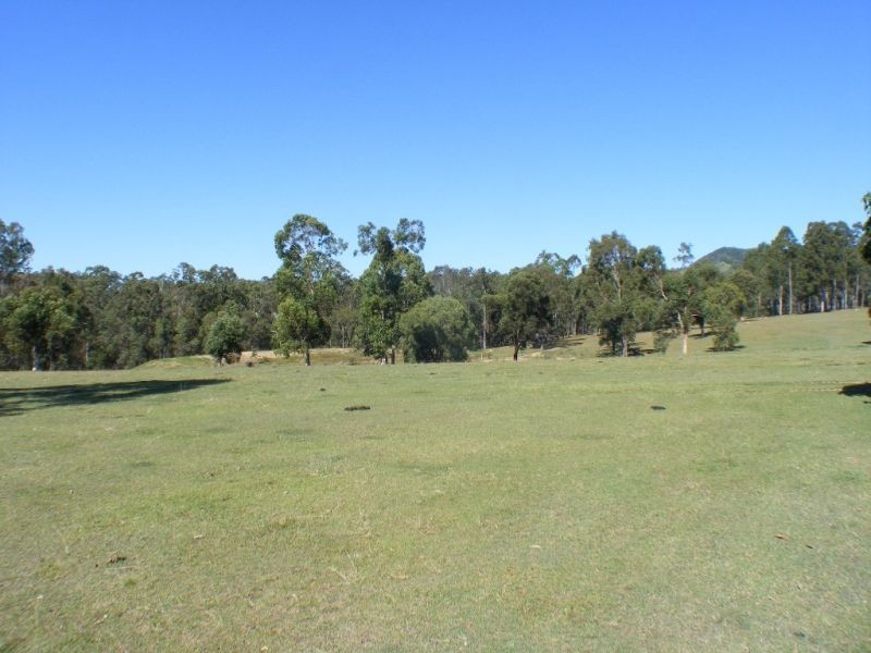 585 Glastonbury Road, The Palms QLD 4570
